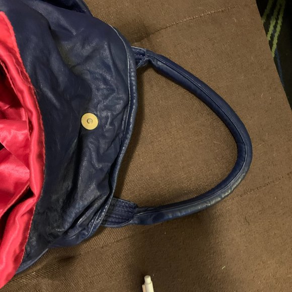 Morgan Oakley Ditch Handbag - Picture 6 of 7